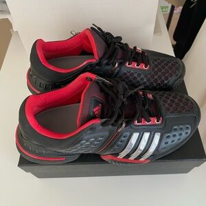 Adidas Men’s athletic tennis sneakers, size 40